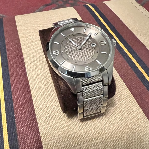 Fossil Watch - Modern Silver! - Picture 2 of 3